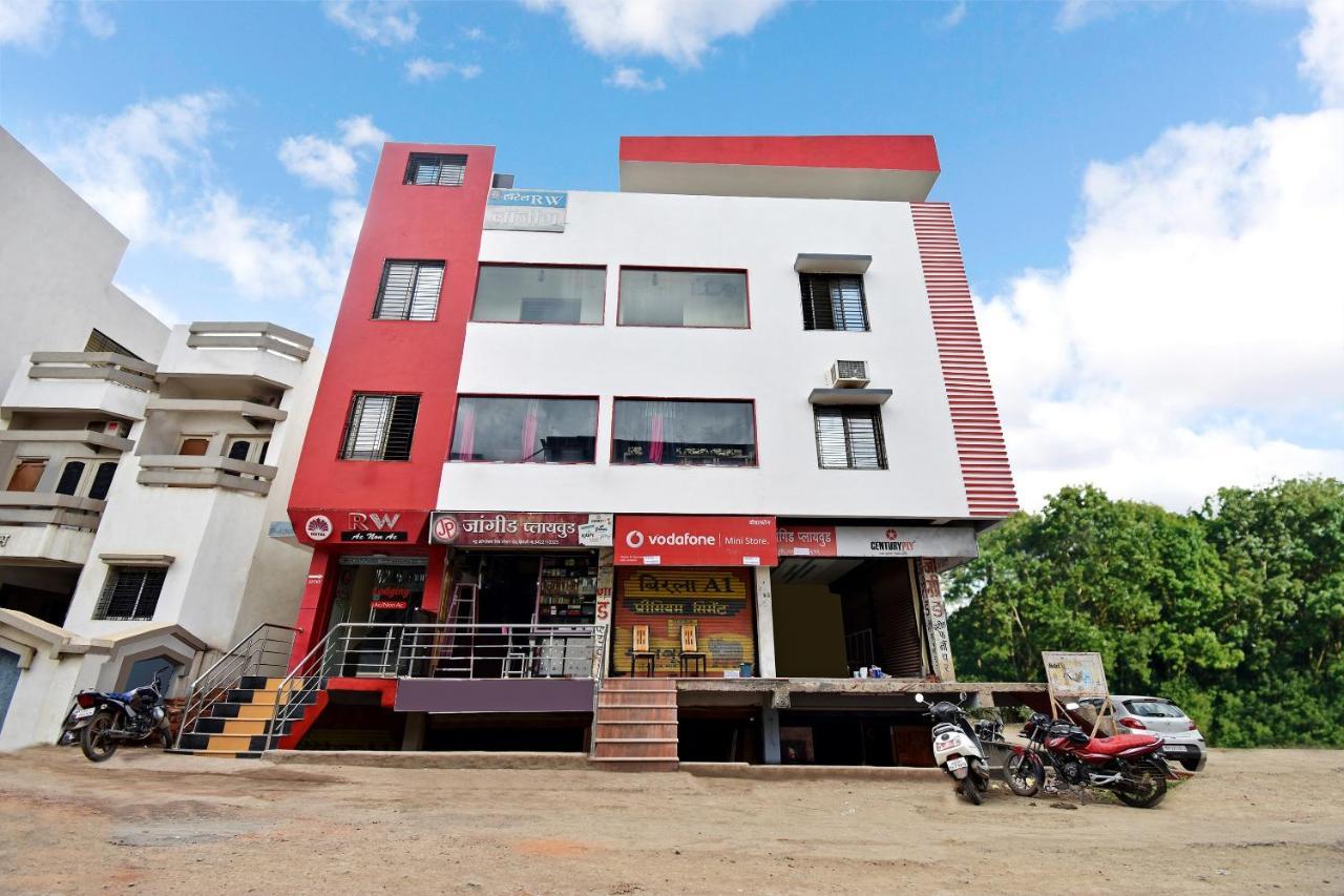 Oyo 61308 Hotel Rw International Hingoli Exterior photo