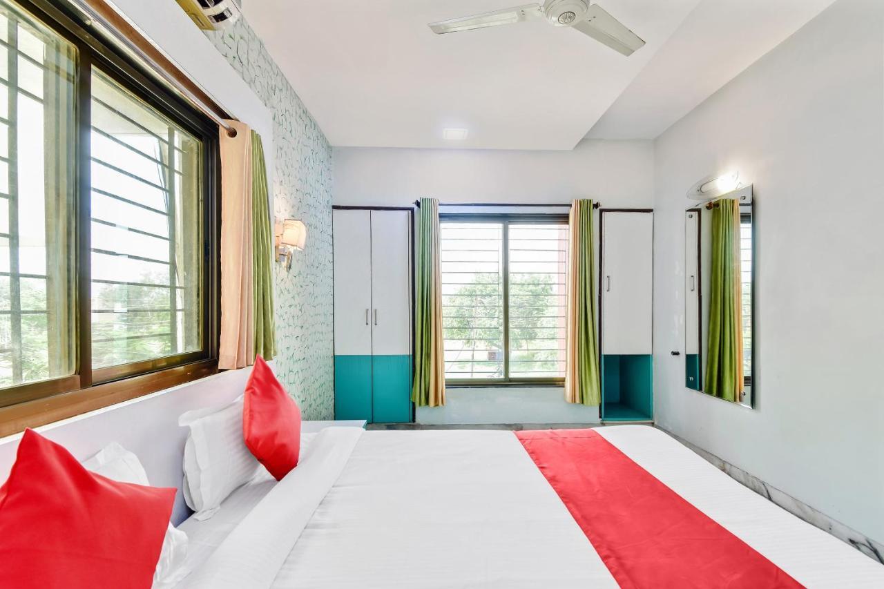 Oyo 61308 Hotel Rw International Hingoli Exterior photo